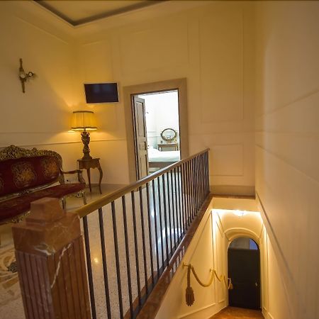 Palazzo Liguori Bed & Breakfast Cava De' Tirreni Bagian luar foto
