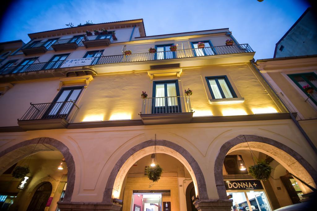 Palazzo Liguori Bed & Breakfast Cava De' Tirreni Bagian luar foto