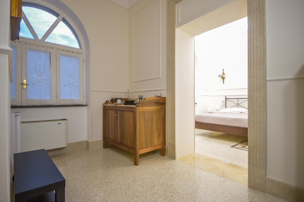 Palazzo Liguori Bed & Breakfast Cava De' Tirreni Bagian luar foto